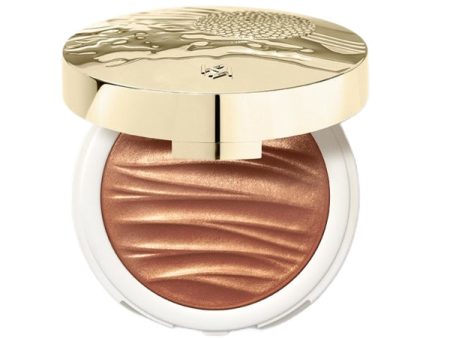 Gold Reflections Gleaming Waves All Over Highlighter wypiekany puder rozświetlający do twarzy oczu i dekoltu 02 Vibrant Copper 6.5g Sale