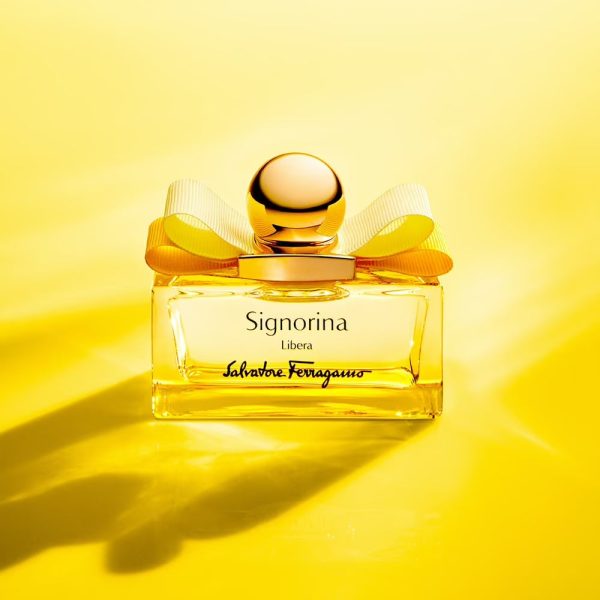 Signorina Libera woda perfumowana spray 100ml Cheap